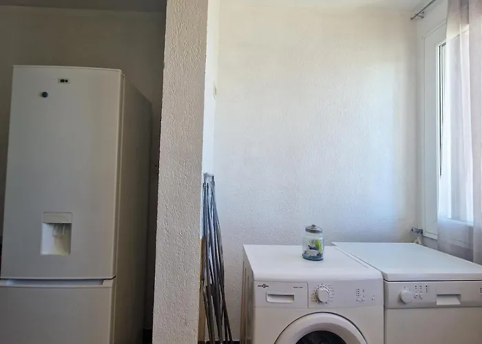 L'escale De L'avenue * カルカソンヌ